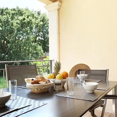Aldeamento Turístico Prestige Odalys Le Clos Bonaventure 3*
